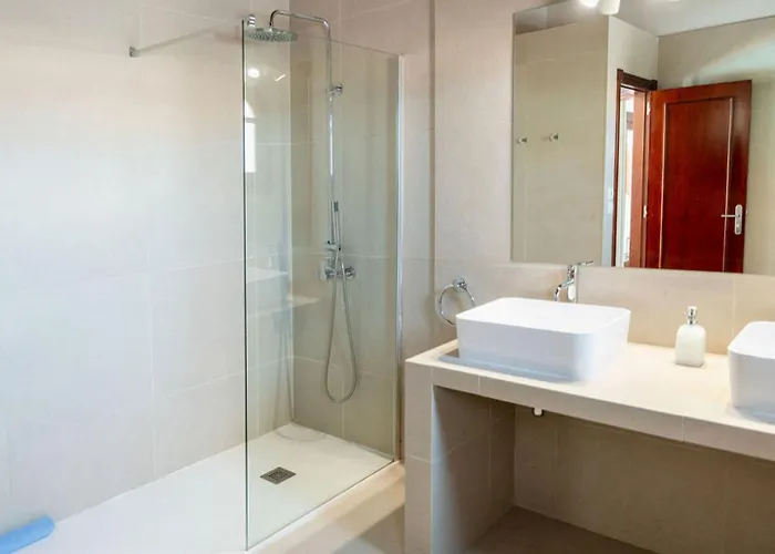 Relax Deluxe Private Pool By Holidays