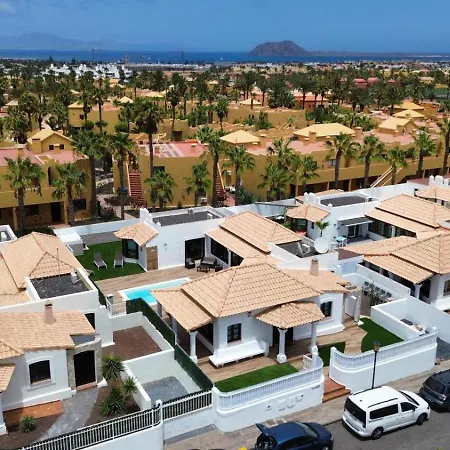 Villa Relax Deluxe Private Pool By Holidays