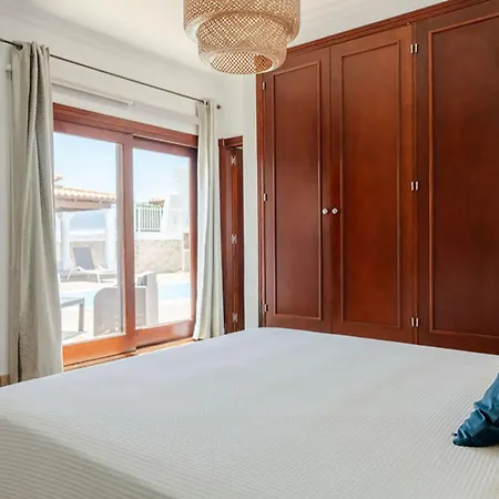 Relax Deluxe Private Pool By Holidays *