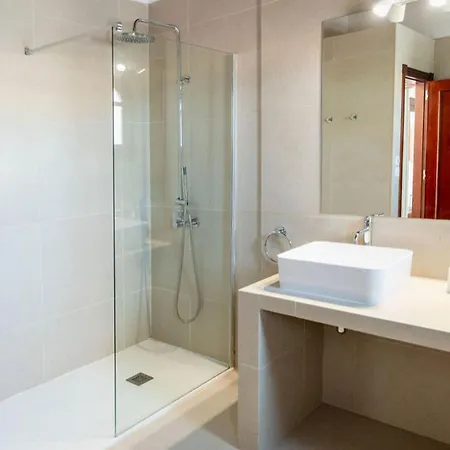 Relax Deluxe Private Pool By Holidays