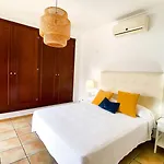 Relax Deluxe Private Pool By Holidays