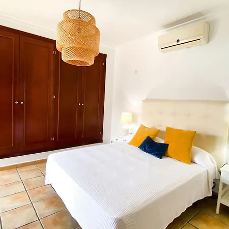 Relax Deluxe Private Pool By Holidays