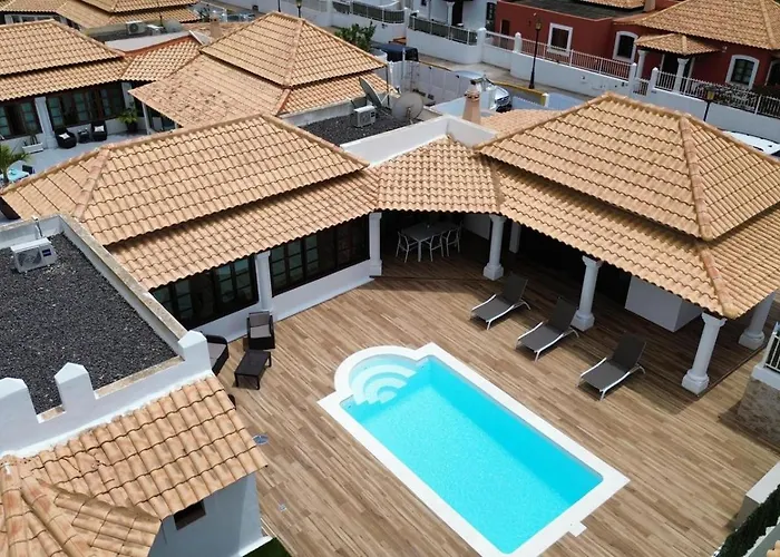 Relax Deluxe Private Pool By Holidays Villa *